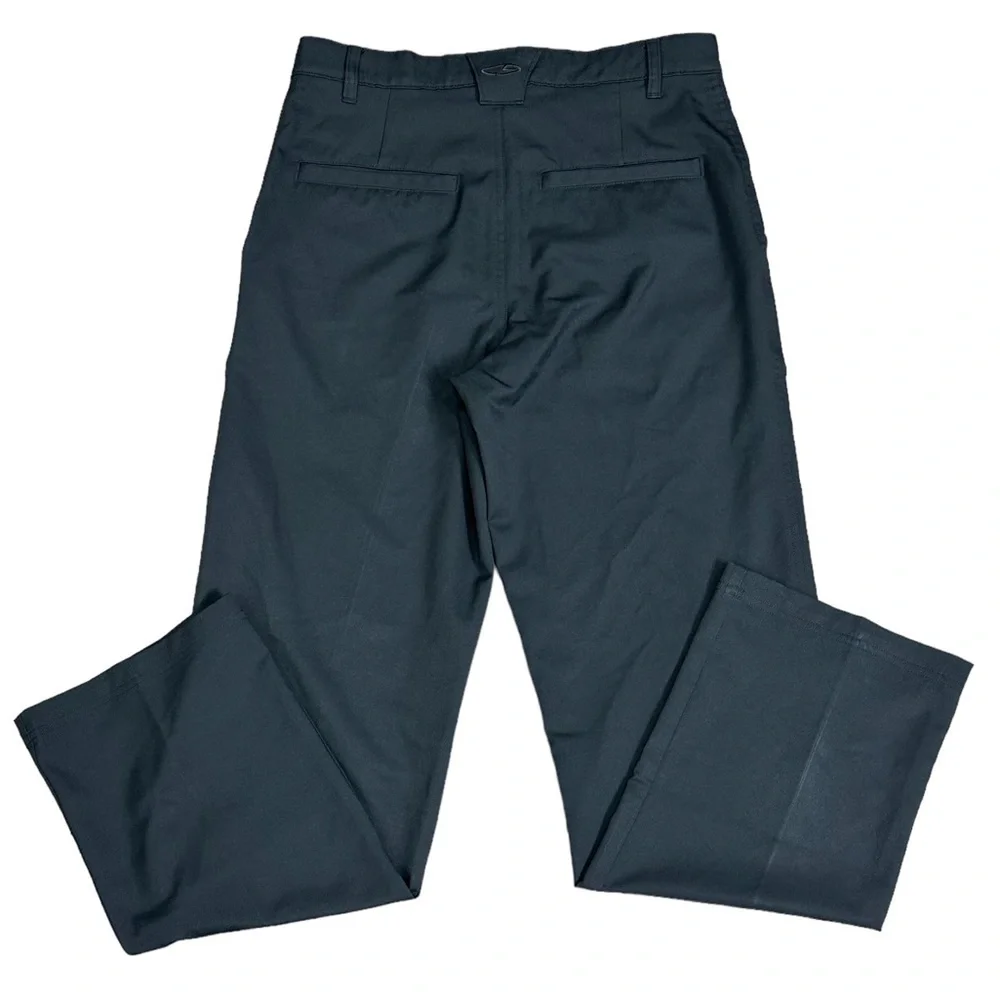 Men’s Champion 30 x 30 Golf Pants Chino Khakis Black Lightweight Active Straight